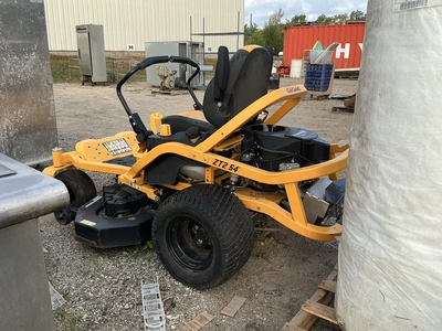 Used CUB CADET ULTIMA ZT2 Mowers Michigan US | Miedema Asset Management Group #1339099