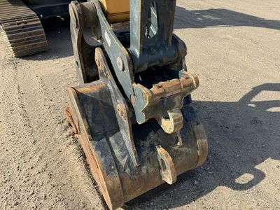 Used 2023 HYUNDAI HX140LC Crawler Excavators Minnesota US | Carco Truck & Equipment #1514265