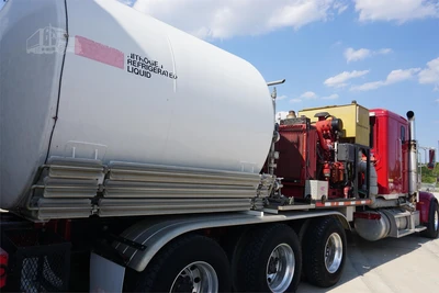 Used 2009 PETERBILT 367 Service & Utility Trucks Texas US | Roll Off Truck World #1491938