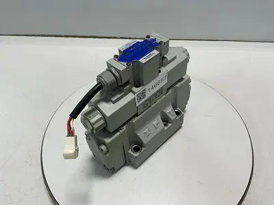 USED YUKEN DSHG-04-3C10-ET-D24-50156