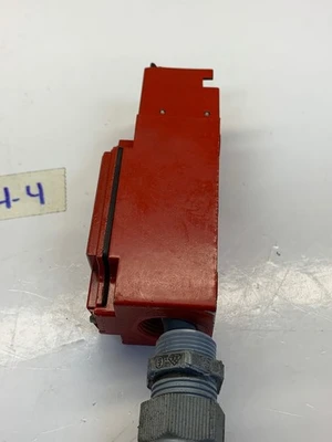 USED Telemecanique XCS-A801