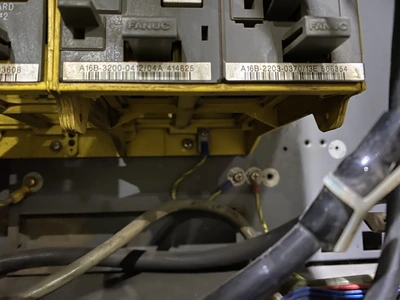 USED FANUC ArcMate 100iB + R-J3iB