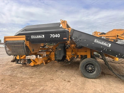 Used _UNKNOWN_ _UNKNOWN_ Self-propelled Harvesters Idaho US | Tri-Steel Manufacturing #1557207