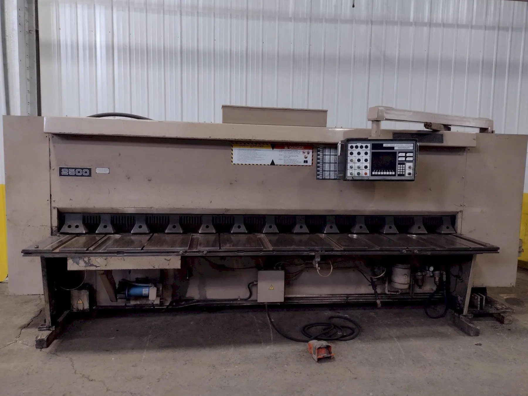 USED CINCINNATI MACHINES 2500 X 12 FSU II