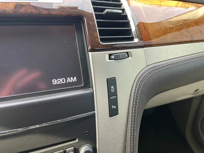 USED 2014 CADILLAC ESCALADE