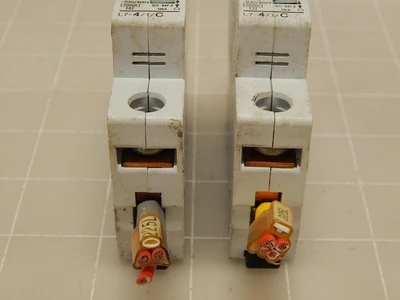 Used F&G _UNKNOWN_ Circuit Breakers | OCO Industrial #1686756