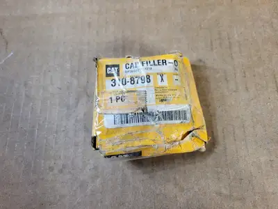 NEW CATERPILLAR 310-8798