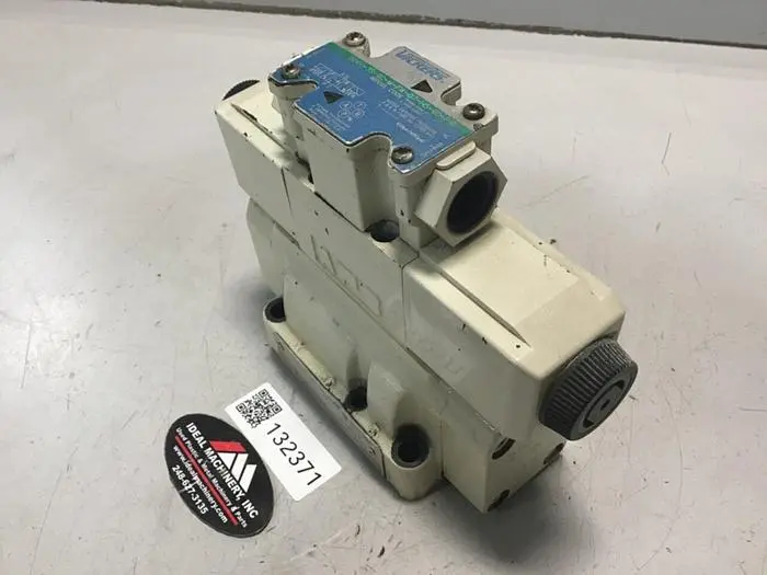 Used VICKERS DG4V-3S-6C-M-FW-D7-H5-60-P10 Valves/Fittings Michigan US | Ideal Machinery #591298