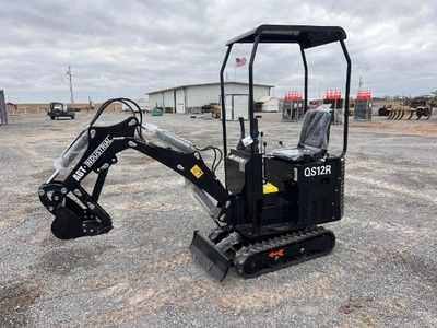 USED 2023 AGT QS12R