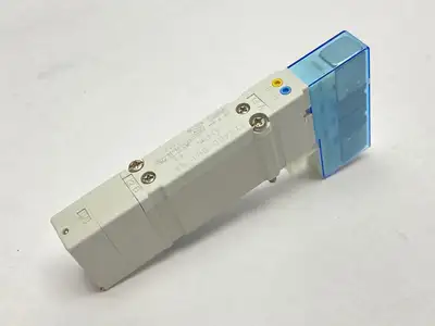 Used SMC Pneumatic Solenoid Valve 5-Port Solenoid Valves Michigan US | Maverick Industrial Sales #1391207