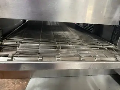 New | in-Stock Star Used Star UM1833A Ultra-Max Impingement Conveyor Electric Pizza Oven 208V Conveyor Ovens Illinois US | Falcon Restaurant Supply #1375648