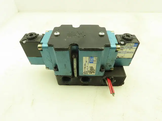 MAC 6521B-211-PM-111DA Pneumatic Double Solenoid Valve 4/2-Pos 120V w/Sub-Base