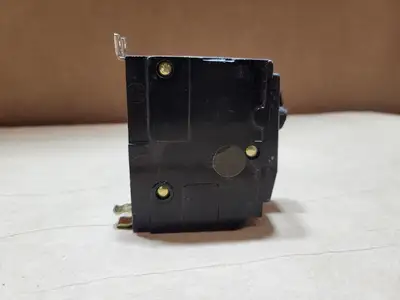 USED SQUARE D QOB230