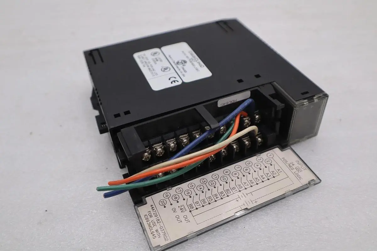 LOT OF 2 --- GE Fanuc IC693MDL645D Input Module STK 5352