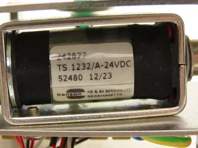 Allen Bradley 440T-MSRUE13EB Guardmaster Trapped Key Interlock Solenoid Release