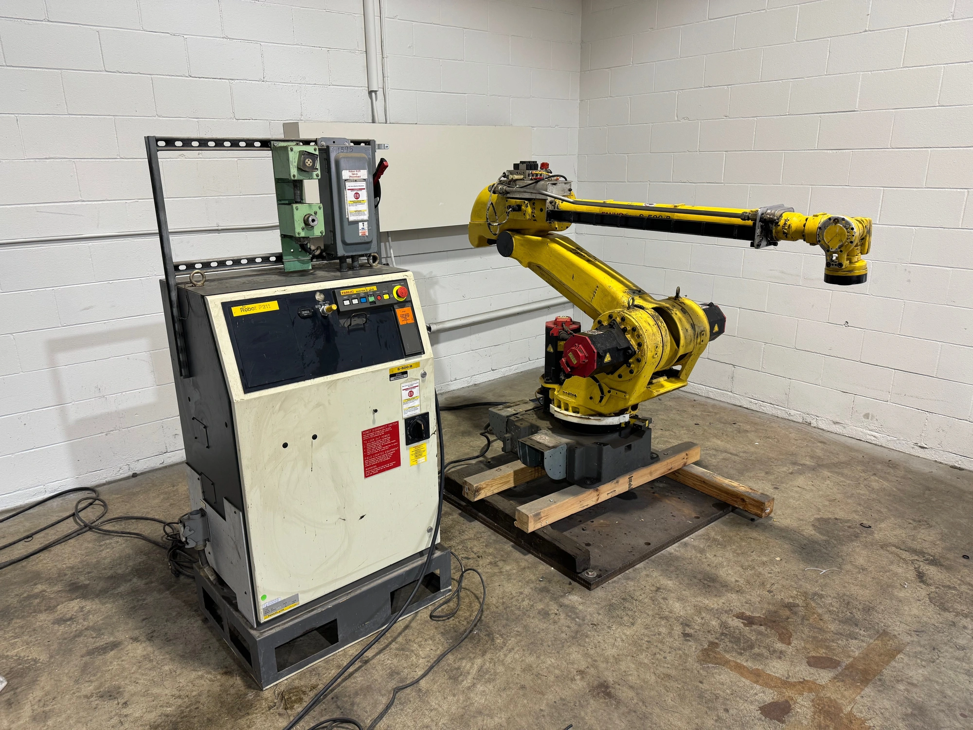 USED 2003 FANUC S500IB