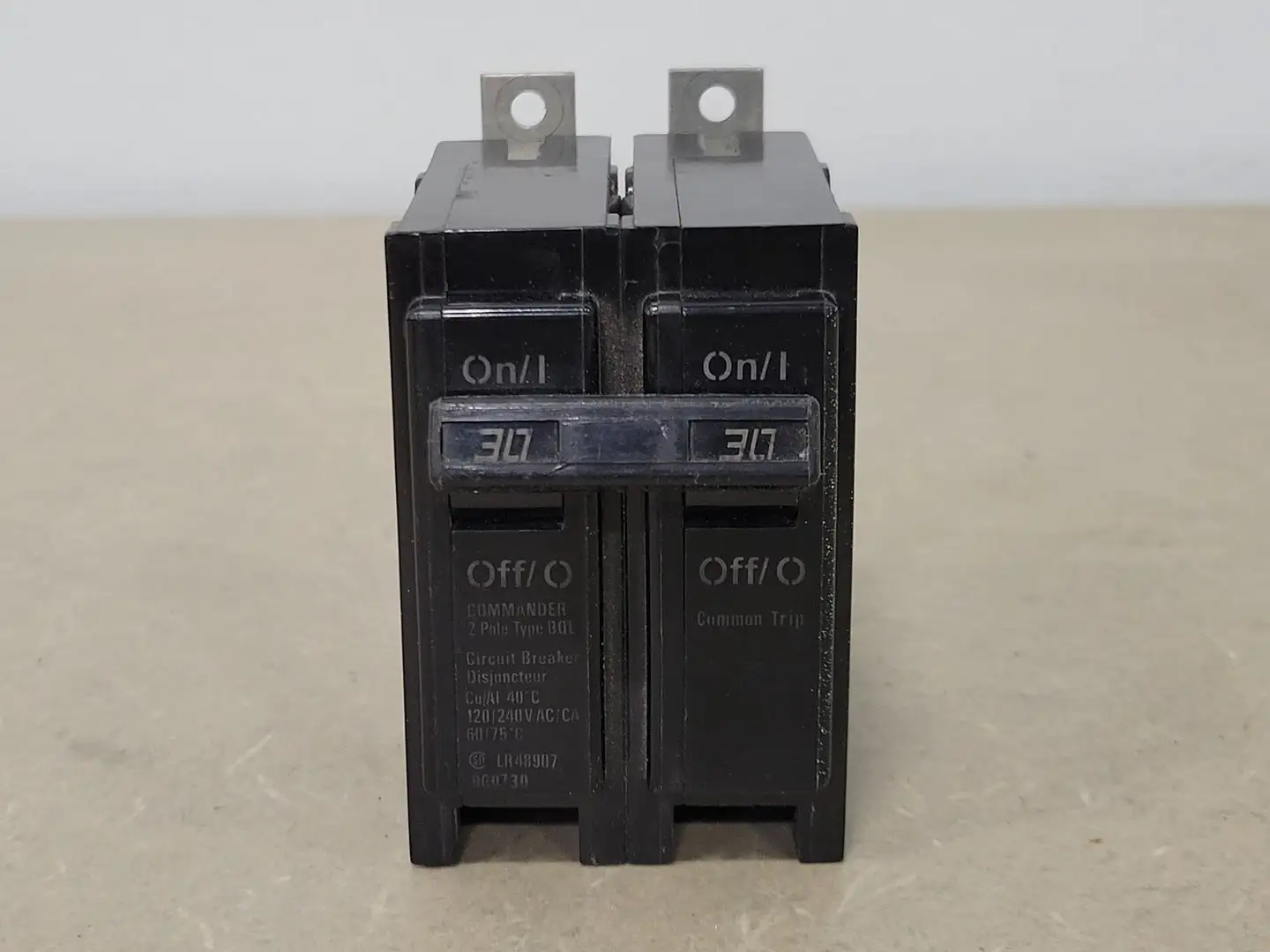 Used COMMANDER BQL230R Switchgears British Columbia CA | Lenmark #239824