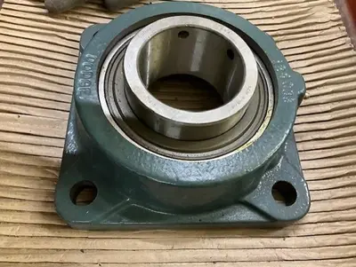 NEW DODGE F4B-SCM-215