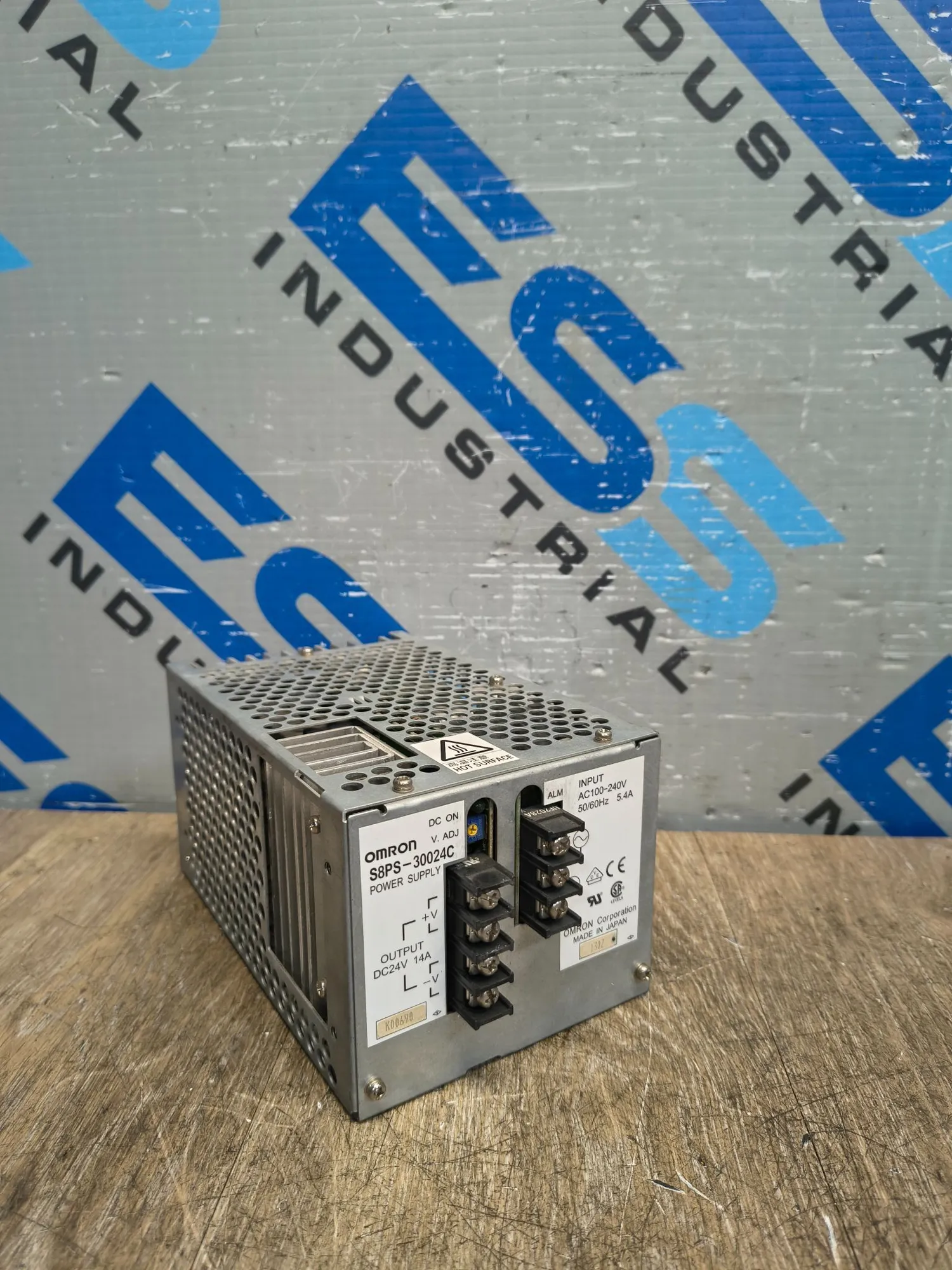 USED Omron S8PS-30024C