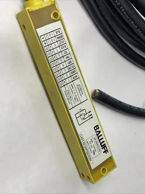C49T8E00PB050M | Balluff  8-Port Junction Box 5m Cable - Used