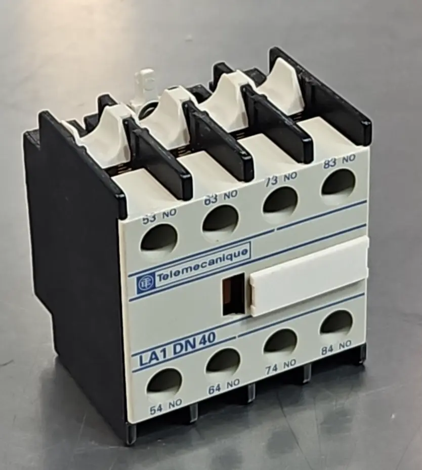 Telemecanique LA1DN40 Contacts Auxiliary Contact Block Loc4E43