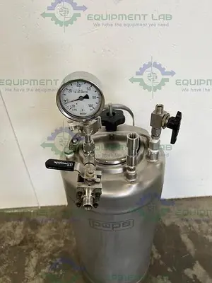 USED POPE SCIENTIFIC 17 LITER PRESSURE VESSEL 100 PSI AT 100°F W/ GAUGE & DIP TUBE