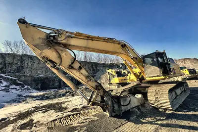 Used 2014 KOMATSU PC490LC-10 Excavators Pennsylvania US | Proxy Equipment #1383045