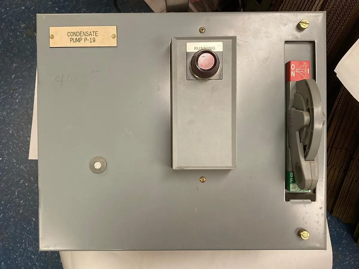 Used CUTLER HAMMER YUB806424/1AW Starters | Surplus Asset Holdings #1205072