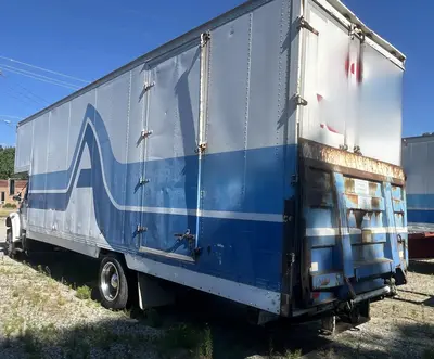 Used 1992 INTERNATIONAL 4200 4X2 Box trucks North Carolina US | Proxy Equipment #1388876