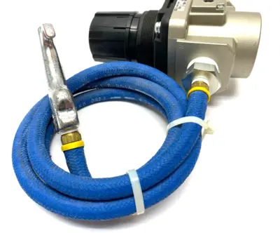 AR50K-N06-Z | SMC  Regulator 7-125psi w/ Coilhose 54" Safety Blow Gun - Used