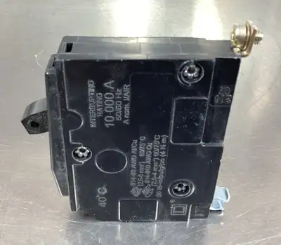 USED Square D QOB120HM
