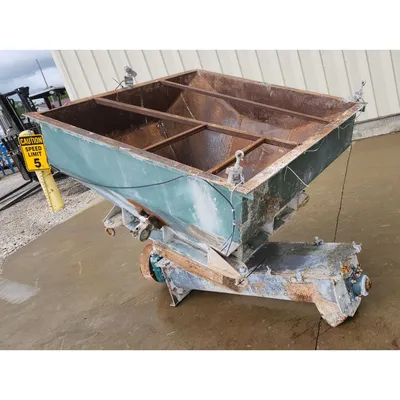 Used 9" Dia X 54"L Screw Feeder with 25 Cubic Foot Loading Hopper Vibrating Bin