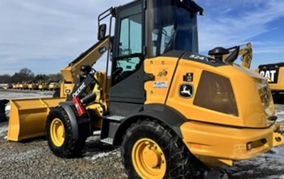 USED 2023 Deere 324 P-TIER