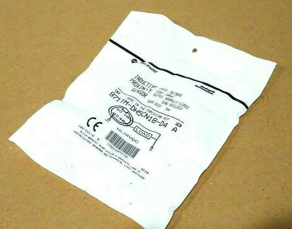 NEW ALLEN BRADLEY 871TM-DH5CN18-D4 PROXIMITY SENSOR SER.A 871TMDH5CN18D4