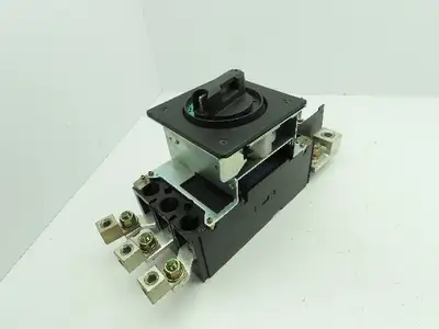 Mitsubishi Electric NF 400CS Breaker 600V 300A 3 Pole W/Lock Mechanism No Fuse