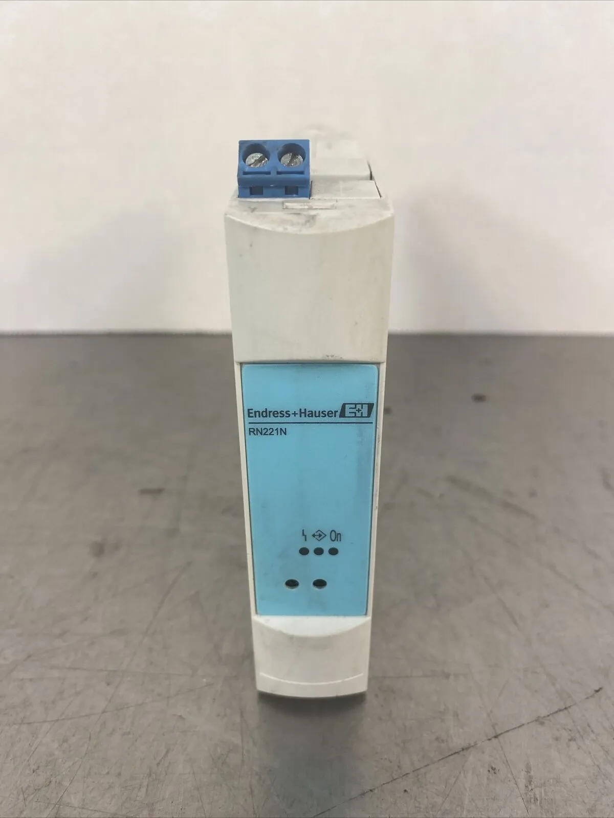 Endress + Hauser RN221N (RN221N-C3) Relay Module. 5B-3