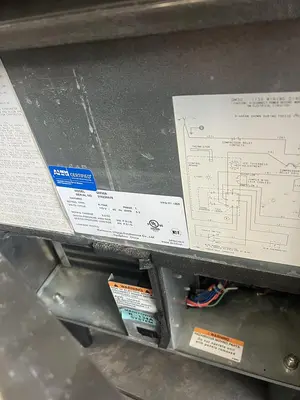 USED MANITOWOC QM30A