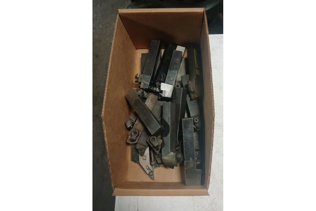 Used _UNKNOWN_ _UNKNOWN_ Tool Holders Ohio US | Thompson Auctioneers #1553941