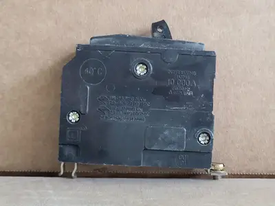 Used SQUARE D QOB115 Switchgears British Columbia CA | Lenmark #1438696