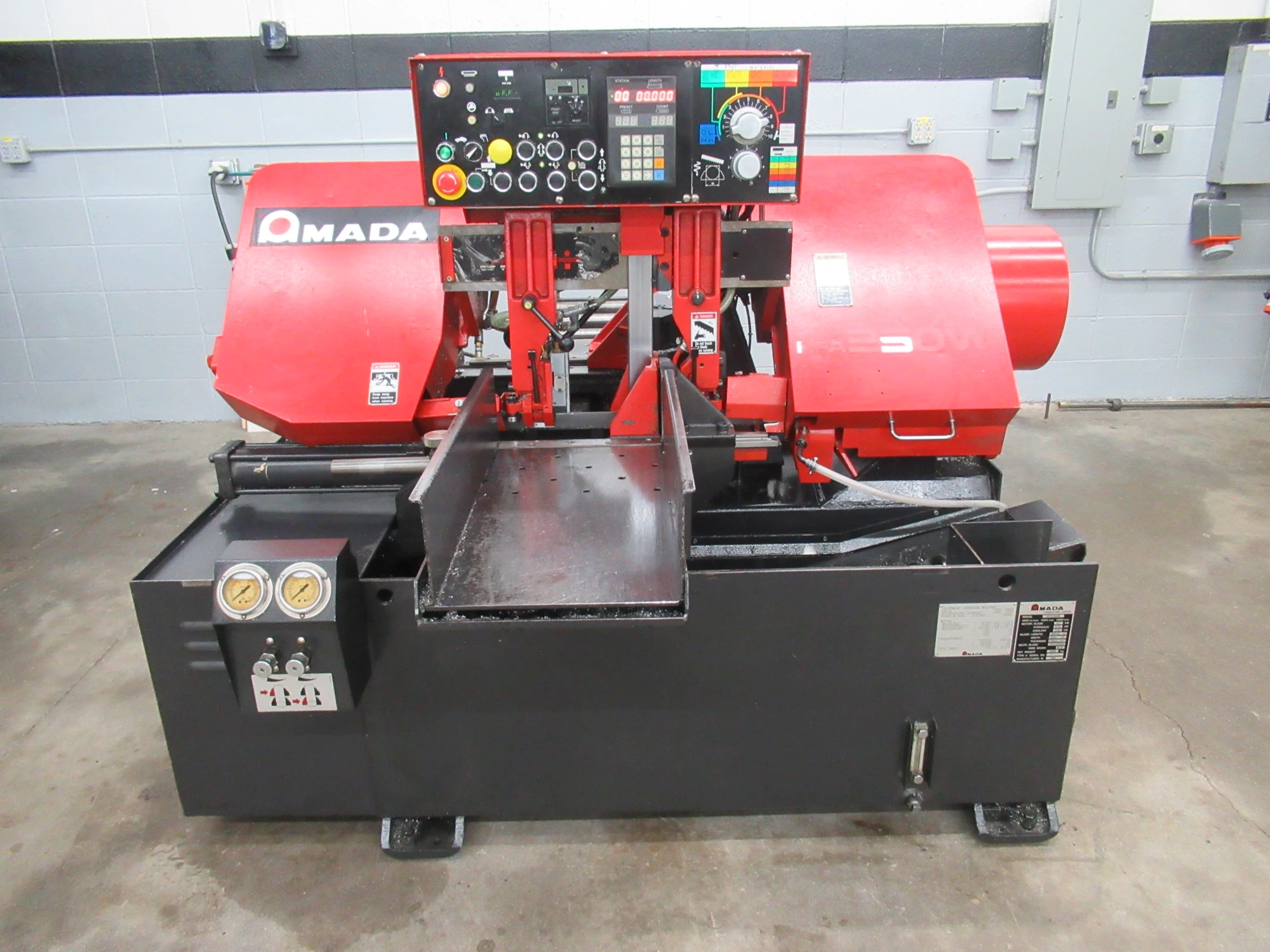 Used 1998 AMADA HFA250W Horizontal Band Saws Minnesota US | Machinesused.com #1329175