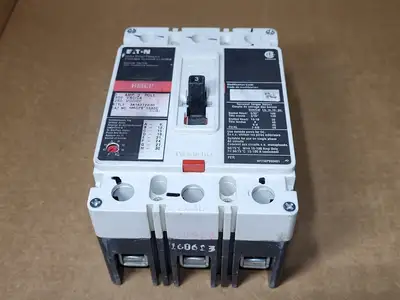 USED EATON HMCPS003A0C