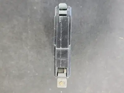 USED SQUARE D QOB115
