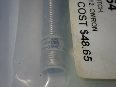 NEW OMRON E2E2X5MC1M1