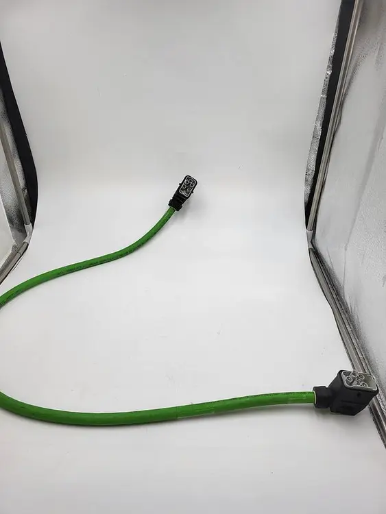 Used SCHNEIDER ELECTRIC SCHNEIDER ELECTRIC E-MO-119 DB5 ISH HYBRID MOTOR CABLE 40 INCHES 15154515-010 Motors (misc) | ND Industrial Surplus #1211407