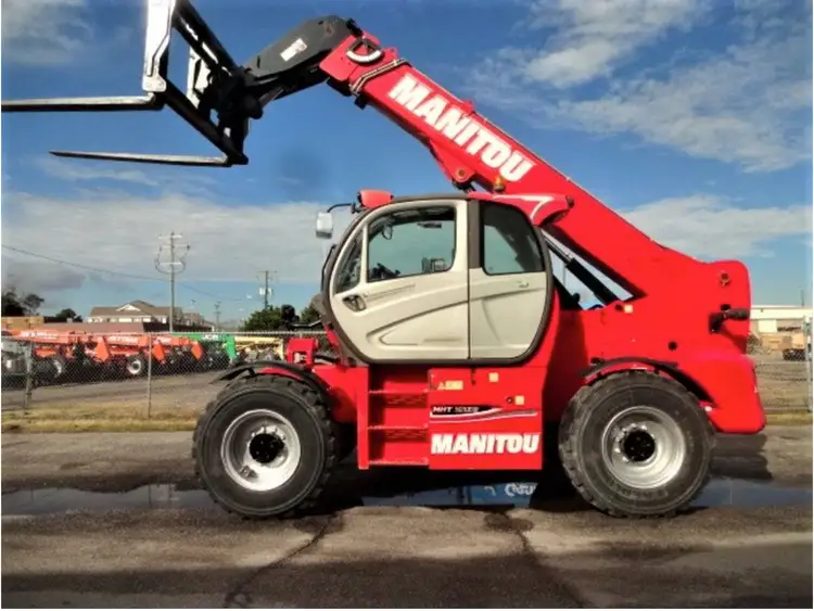 Used 2017 Manitou MHT10130 Telehandlers New York US | United Lift #1446536