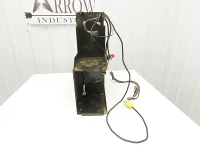 Toyota 1250620/004 Four Battery Charging Tower Off 8HBW23 Pallet Jack READ