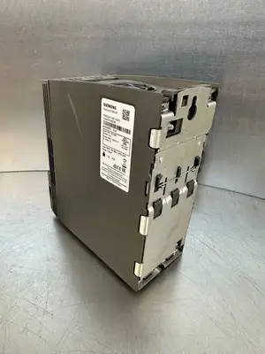 Siemens 6SL3210-1KE11-8UP2 Sinamics G120C-DP A5E35388915 FS:03 (4.3.4)