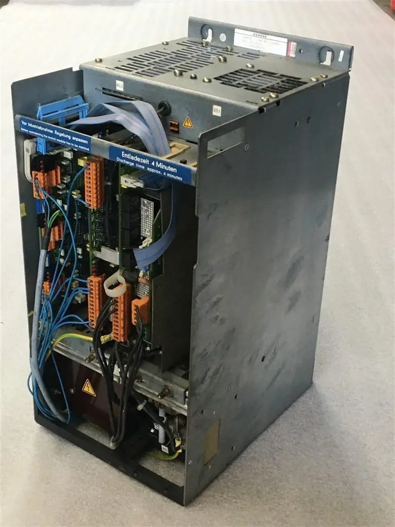 USED SIEMENS SIMODRIVE 6SC 6101-2B-Z