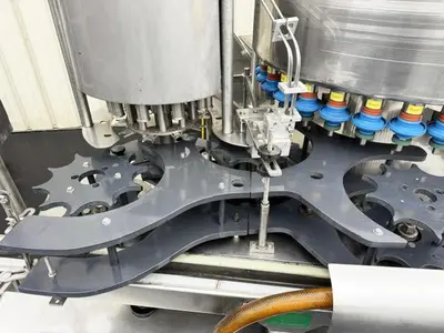 Used FILLER SPECIALTIES INC. AWFS3010L Overflow Pressure Gravity Liquid Fillers Pennsylvania US | Ferguson Packaging Machinery #1494950