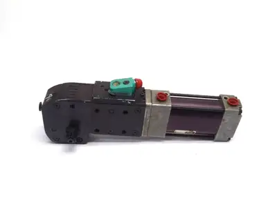 Used Norgren / Pepperl+Fuchs Power Clamp Pneumatic Cylinders Michigan US | Maverick Industrial Sales #1413523